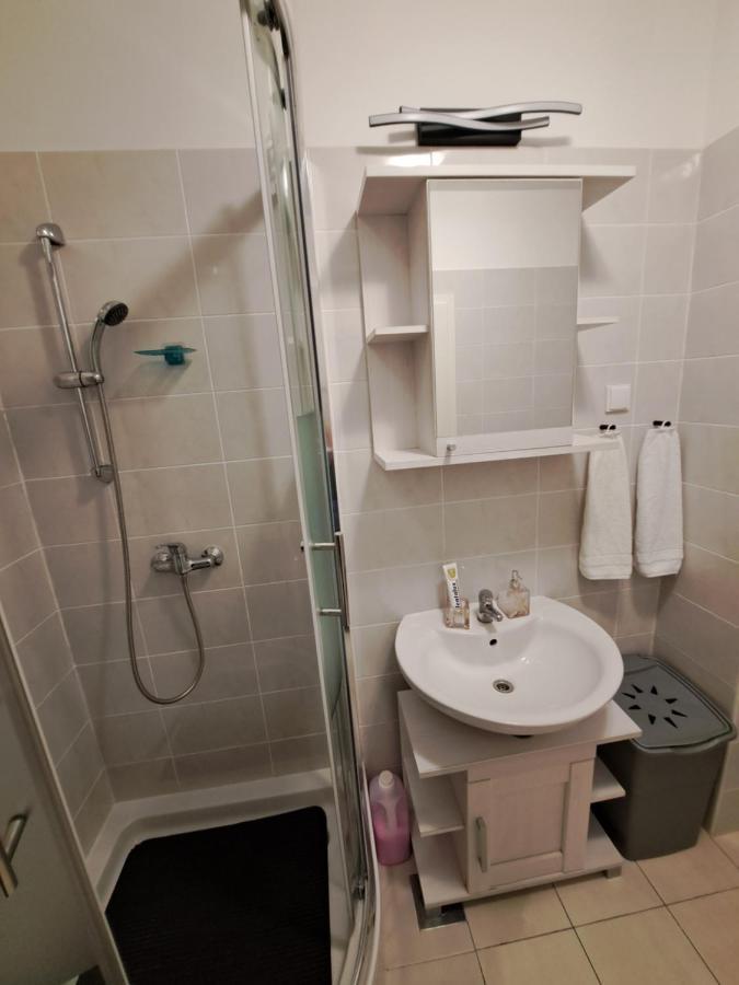 Mariposa, Apartment With Balcony, Private Parking In The Garage, Near The Biggest Shopping Center Mall Of Спліт Екстер'єр фото