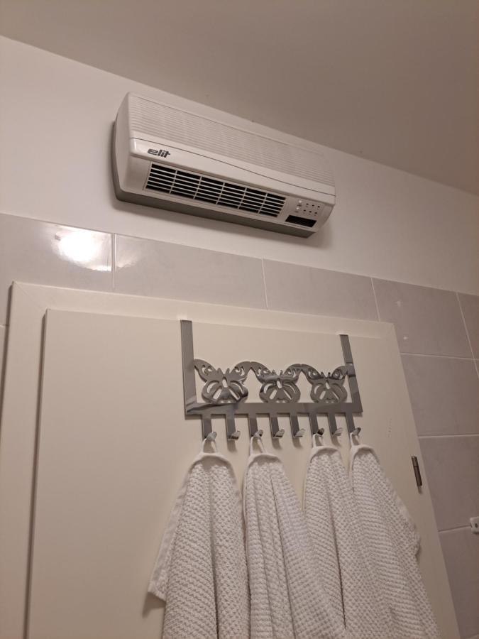 Mariposa, Apartment With Balcony, Private Parking In The Garage, Near The Biggest Shopping Center Mall Of Спліт Екстер'єр фото